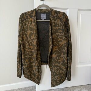 Lysse Abstract Camo Drape Front Jacket